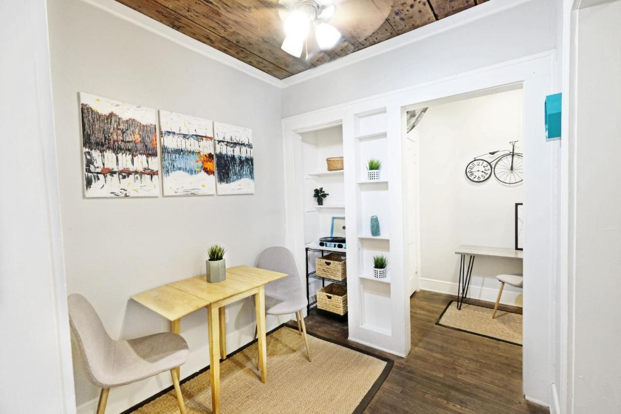 Urban Convenience Studio Flat Dallas Buitenkant foto