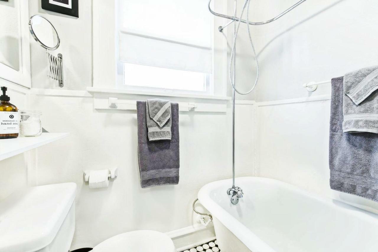 Urban Convenience Studio Flat Dallas Buitenkant foto